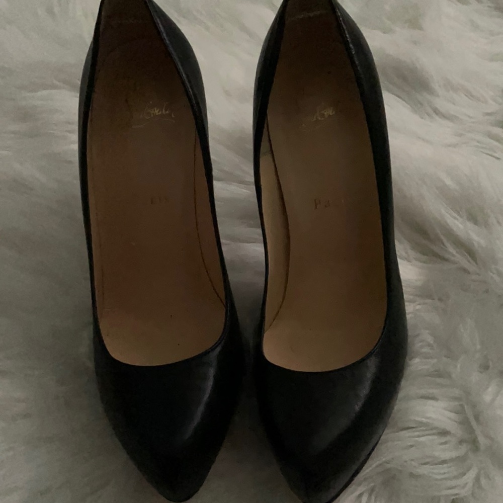Christian Louboutin black size 37 1/2